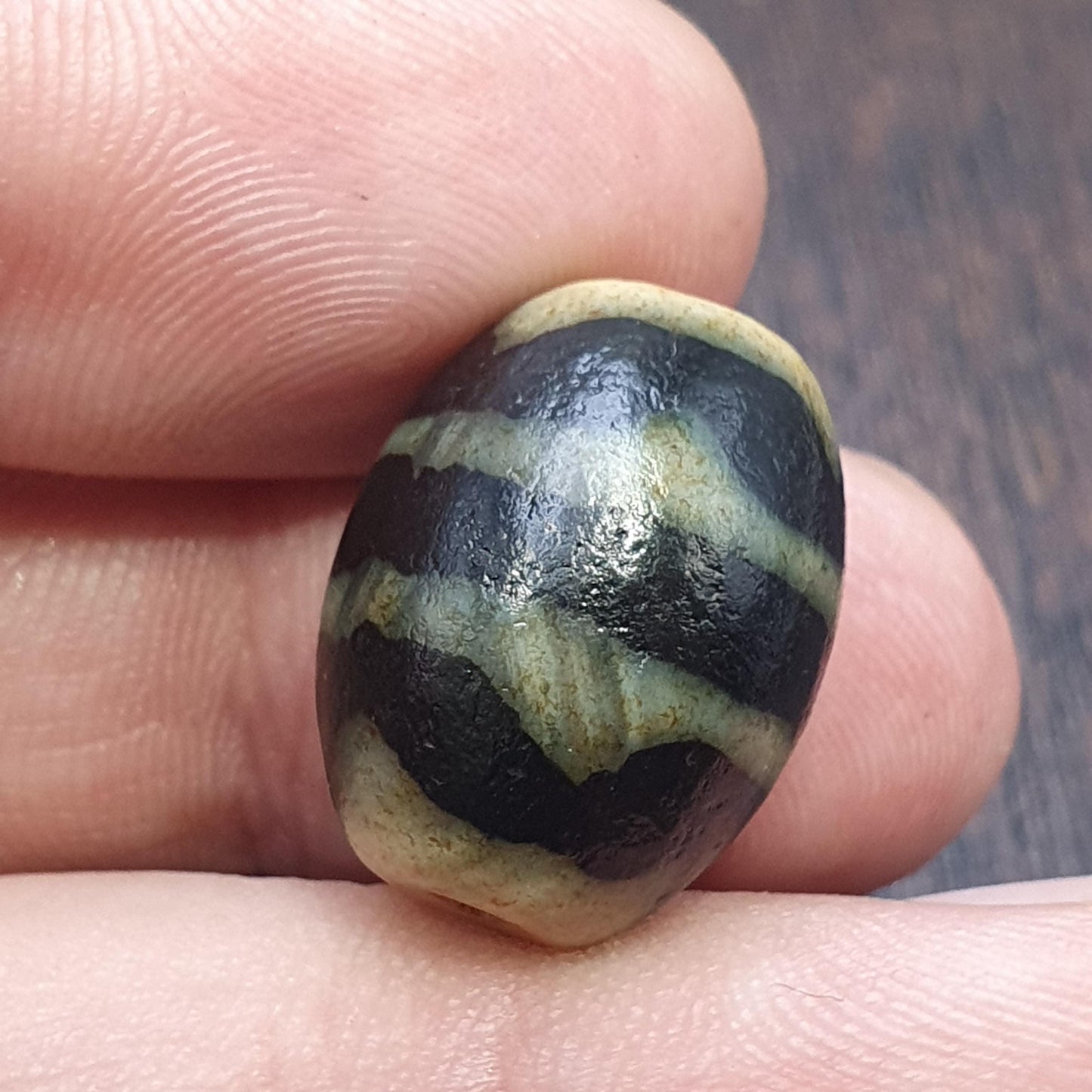 Old tibetan dogtooth pattern agate stone dzi bead amulet #40