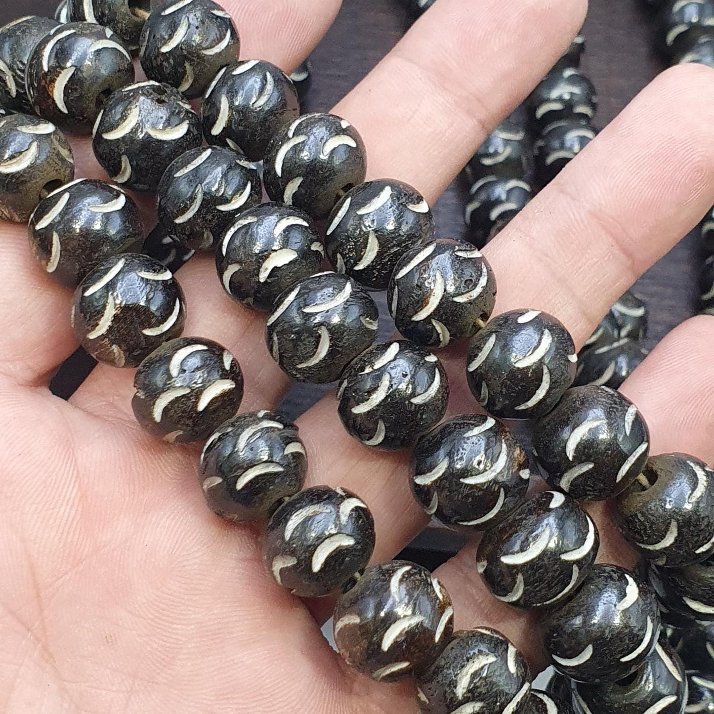 Vintage tibetan yak bone (buffalo) carving beads beaded strand, necklace