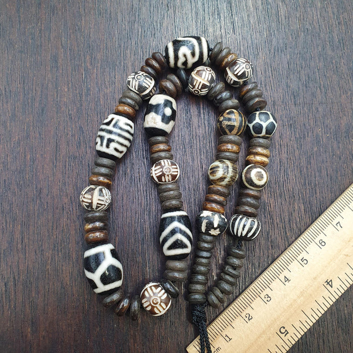 Himalayan indo tibetan 5 dzi agate beads pumtek carving yak bone beaded necklace