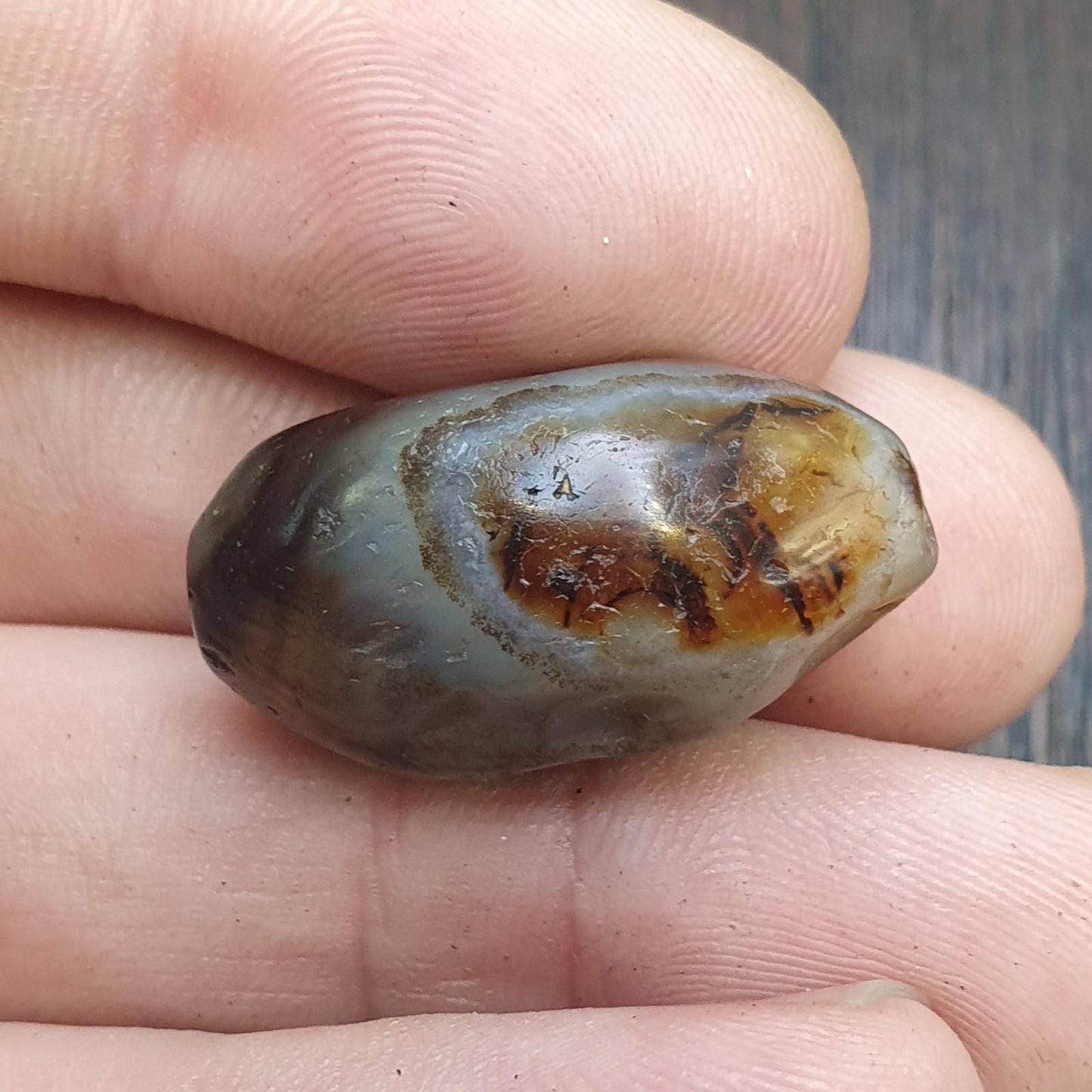 Ancient antique yemeni middle eastern agate natural eye agate bead amulet