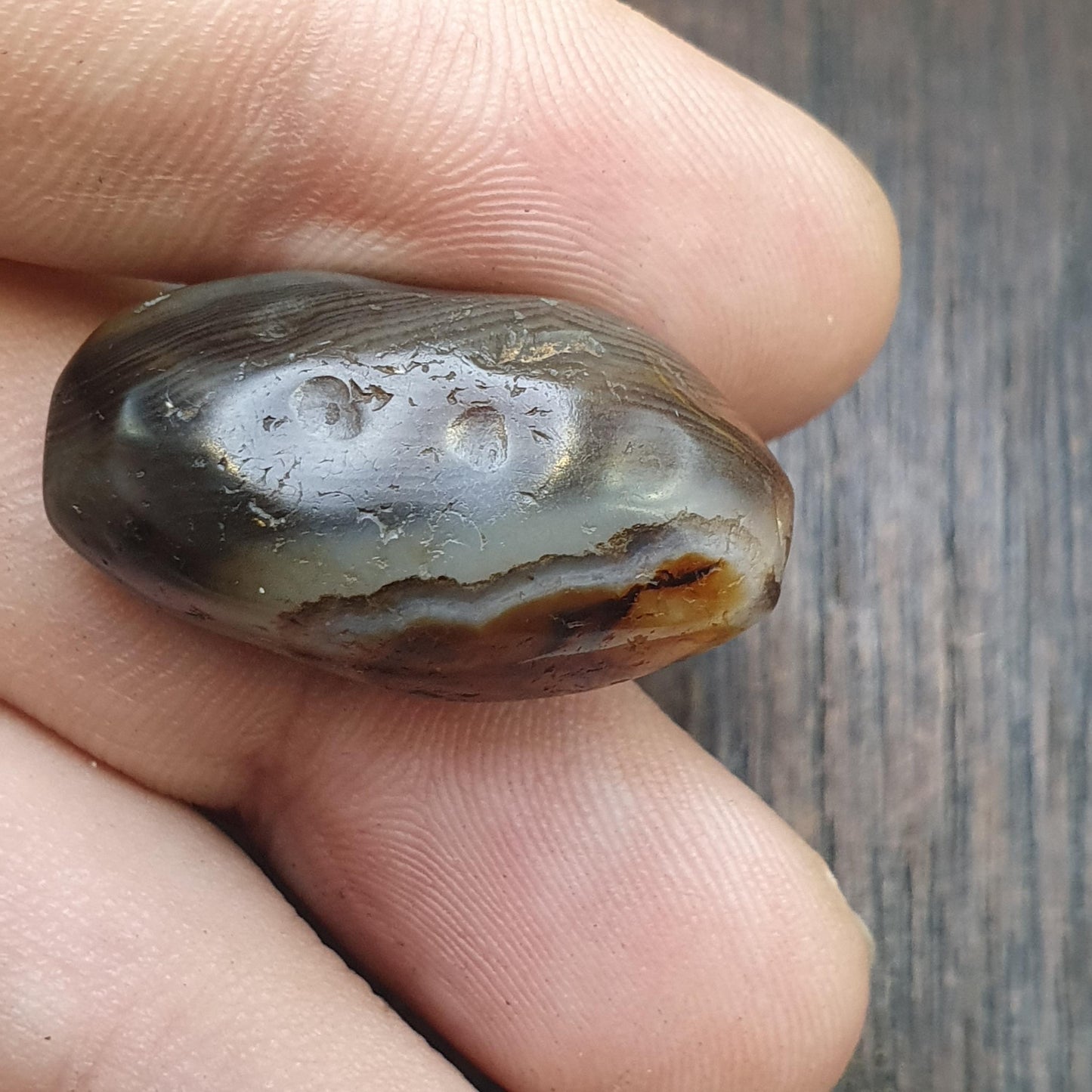 Ancient antique yemeni middle eastern agate natural eye agate bead amulet
