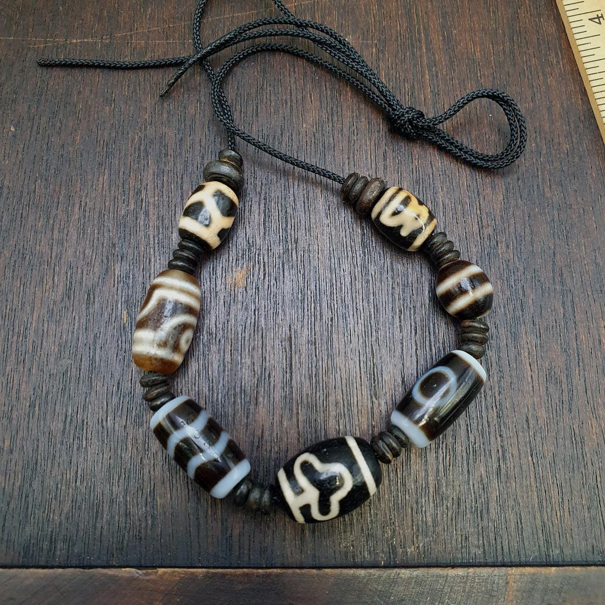 Lot 7 unique patterns tibetan old  agate dzi eye beads protective amulet pendant
