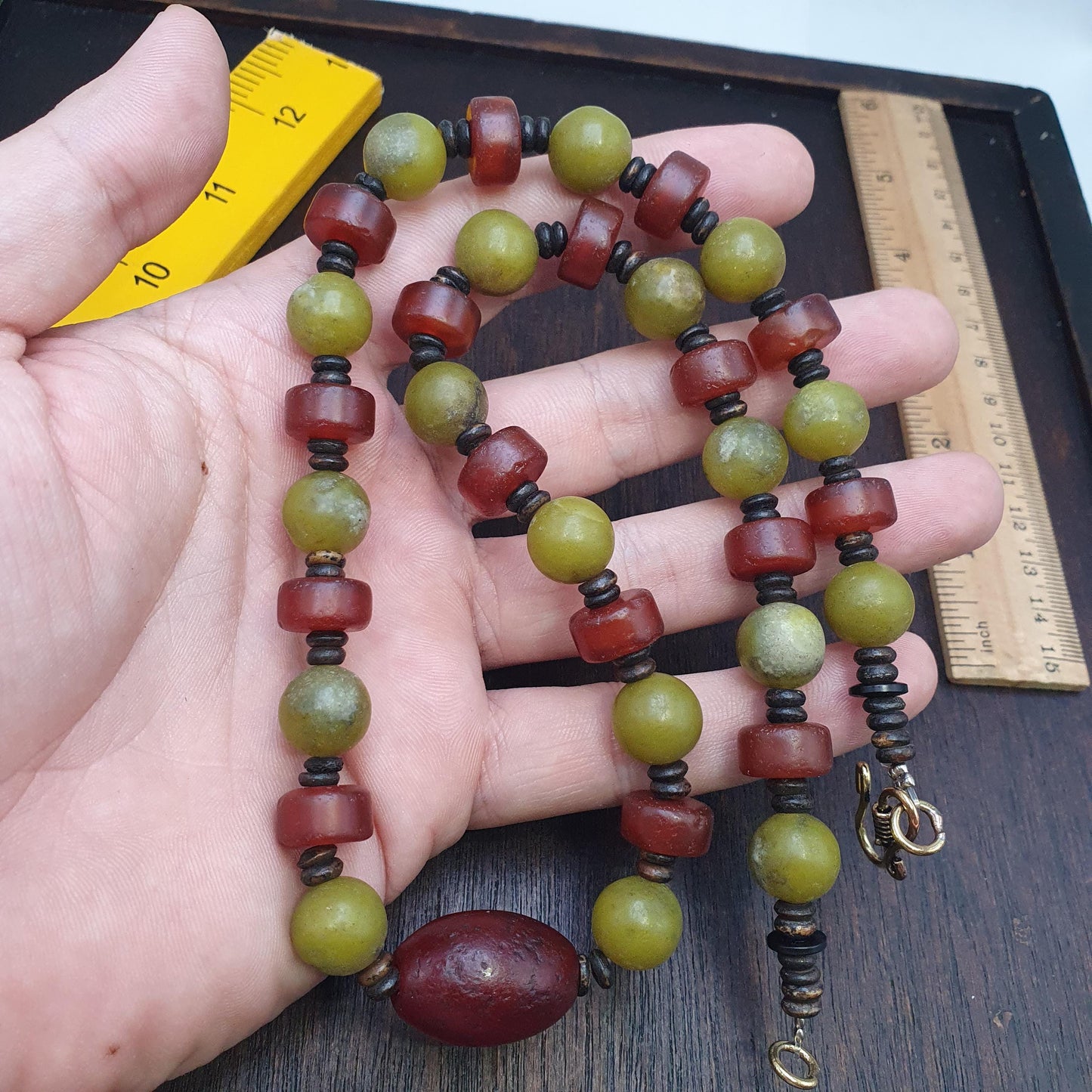 Himalayan serpentine jade & carnelian bead necklace, ethnic, healing stones