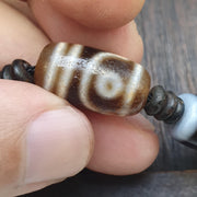 Lot 7 unique patterns tibetan old  agate dzi eye beads protective amulet pendant