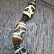 Lot 7 unique patterns tibetan old  agate dzi eye beads protective amulet pendant