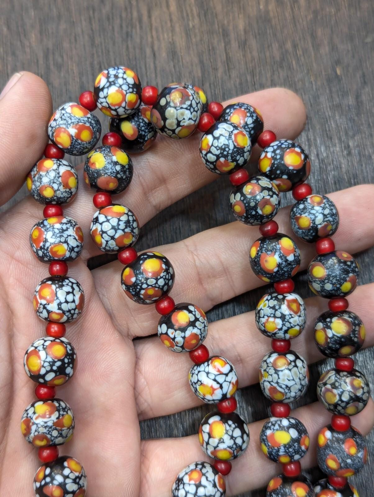 Vintage venetian red white heart and eyes art glass bead necklace