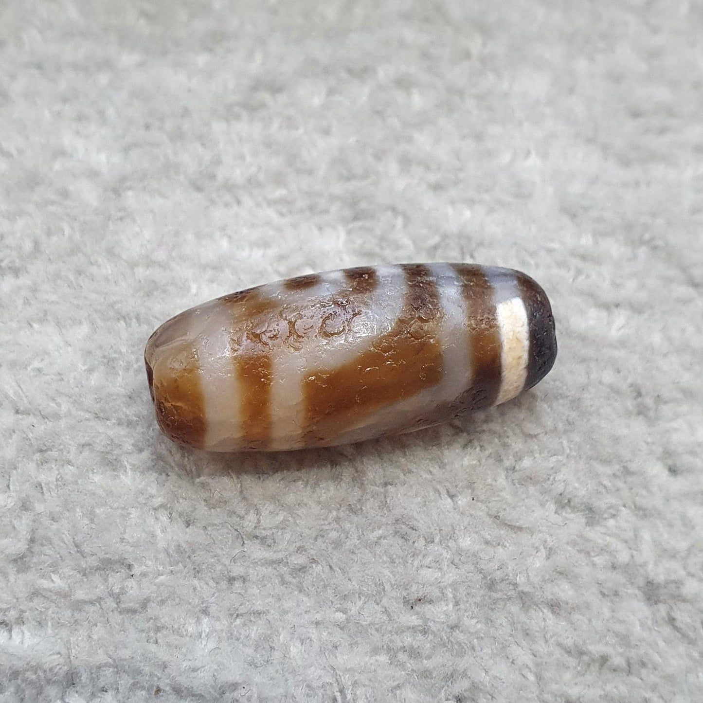 Old tibetan 2 eyed sky and earth agate stone dzi bead amulet