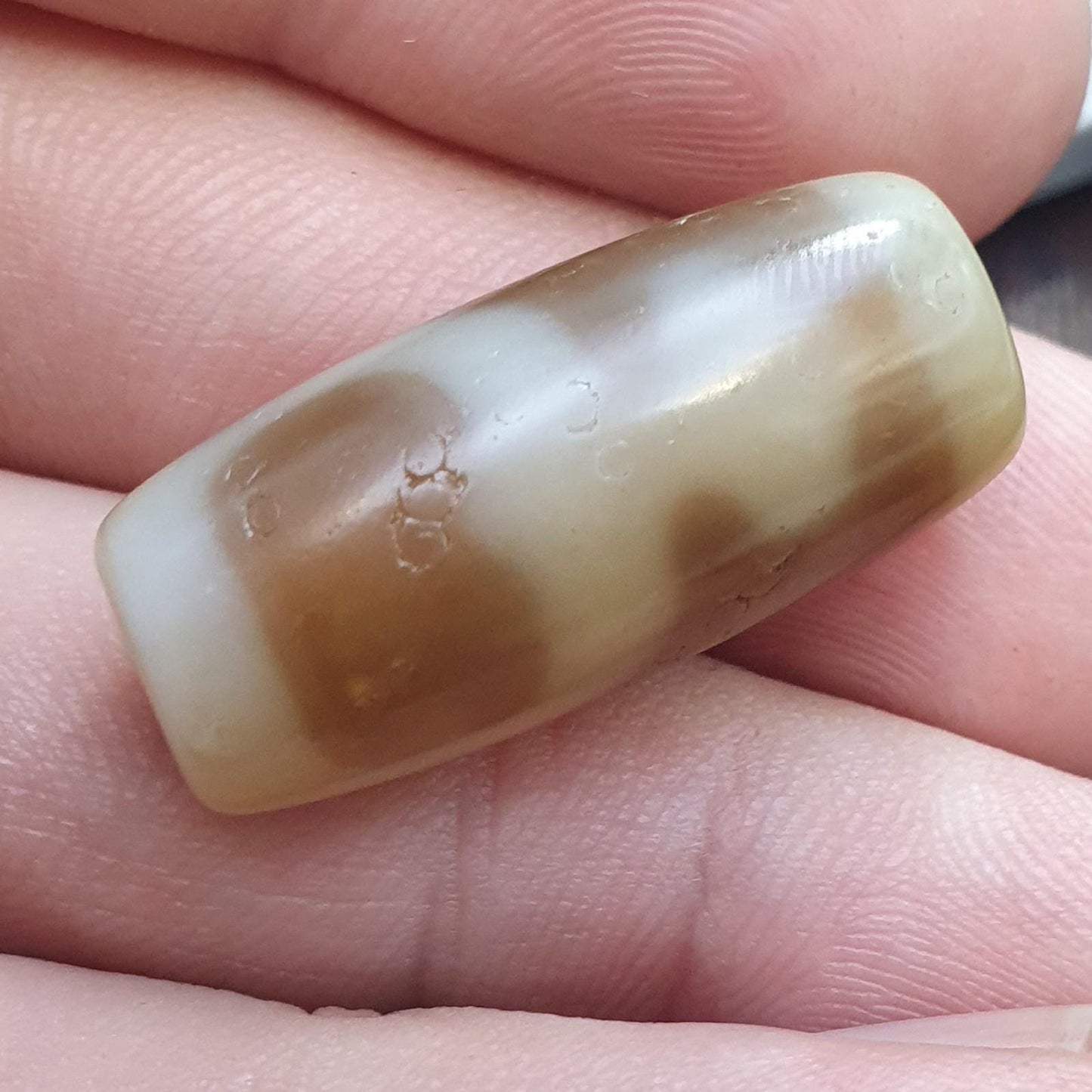 Old tibetan treasure vase eyes pattern agate stone dzi bead amulet