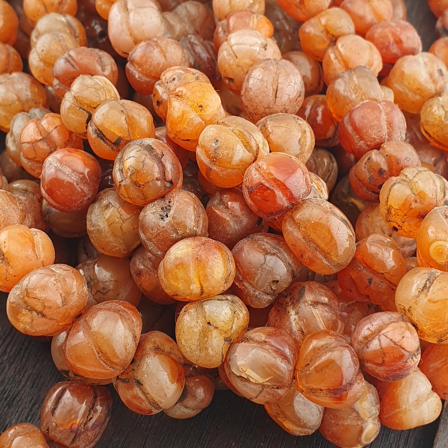 Vintage himalayan tibetan carnelian carved agate melon shape beaded necklace