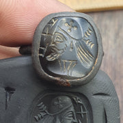 Antique Style Agate Intaglio Ring – Mythical King Symbol Bronze ring