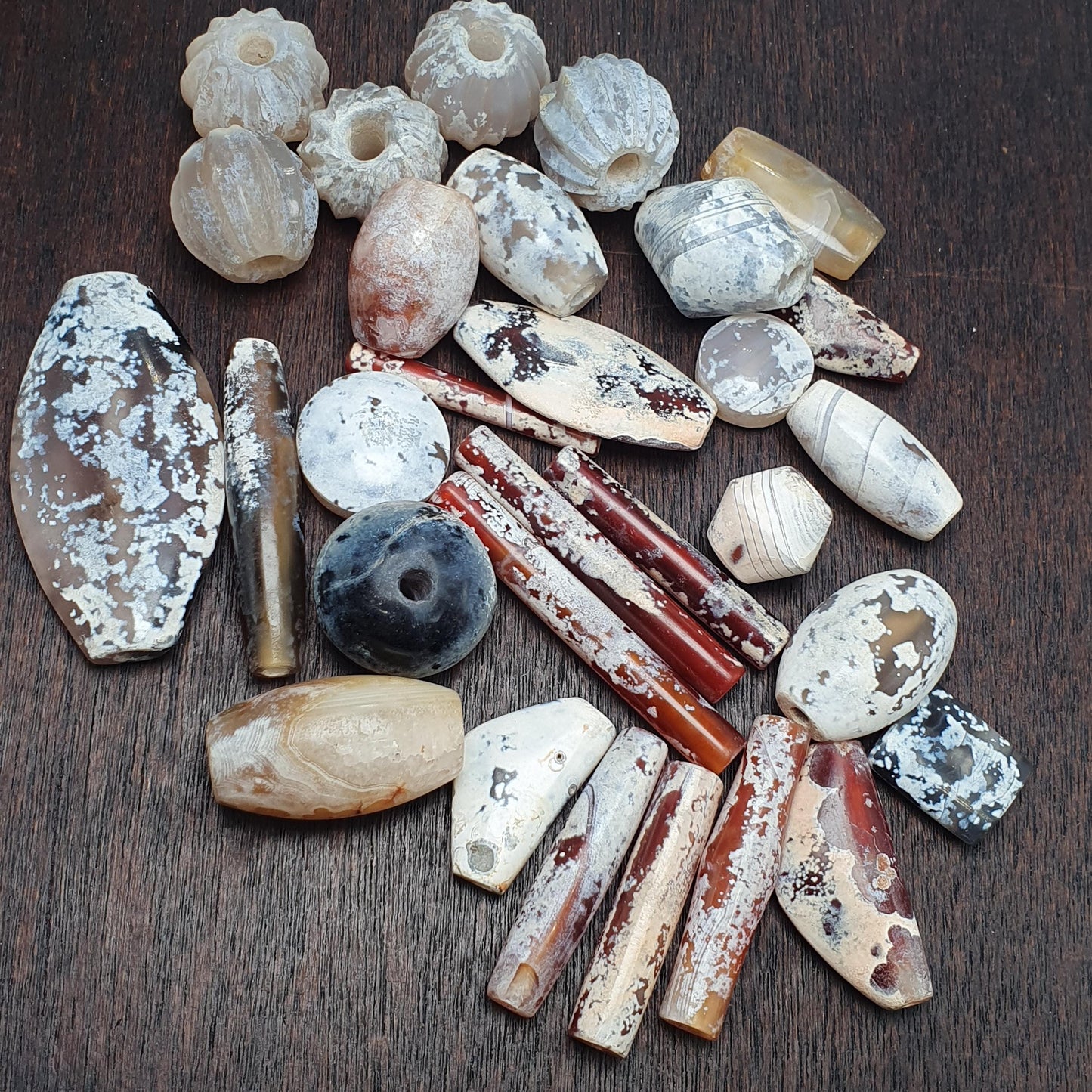 Lot 30 Pcs Agate Amulet Necklace: Beautiful patina carnelian Amulet Beads Pendants Necklace