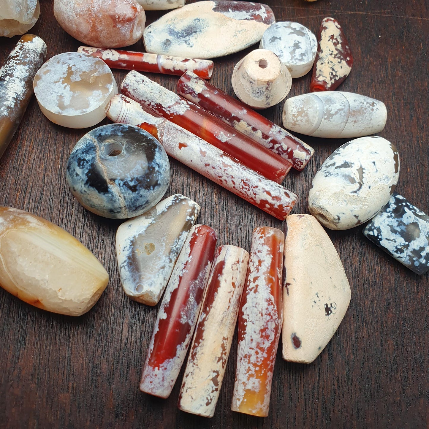 Lot 30 Pcs Agate Amulet Necklace: Beautiful patina carnelian Amulet Beads Pendants Necklace