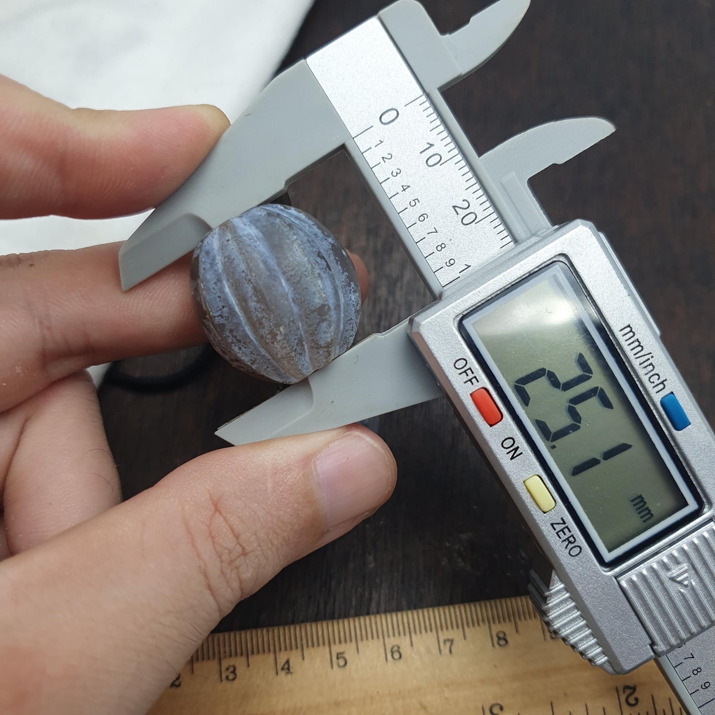 Antique Style Unique carved Gray agate melon shape beads Patina Beads Lot  necklace Himalayan indo tibetan gray agate beads amulets