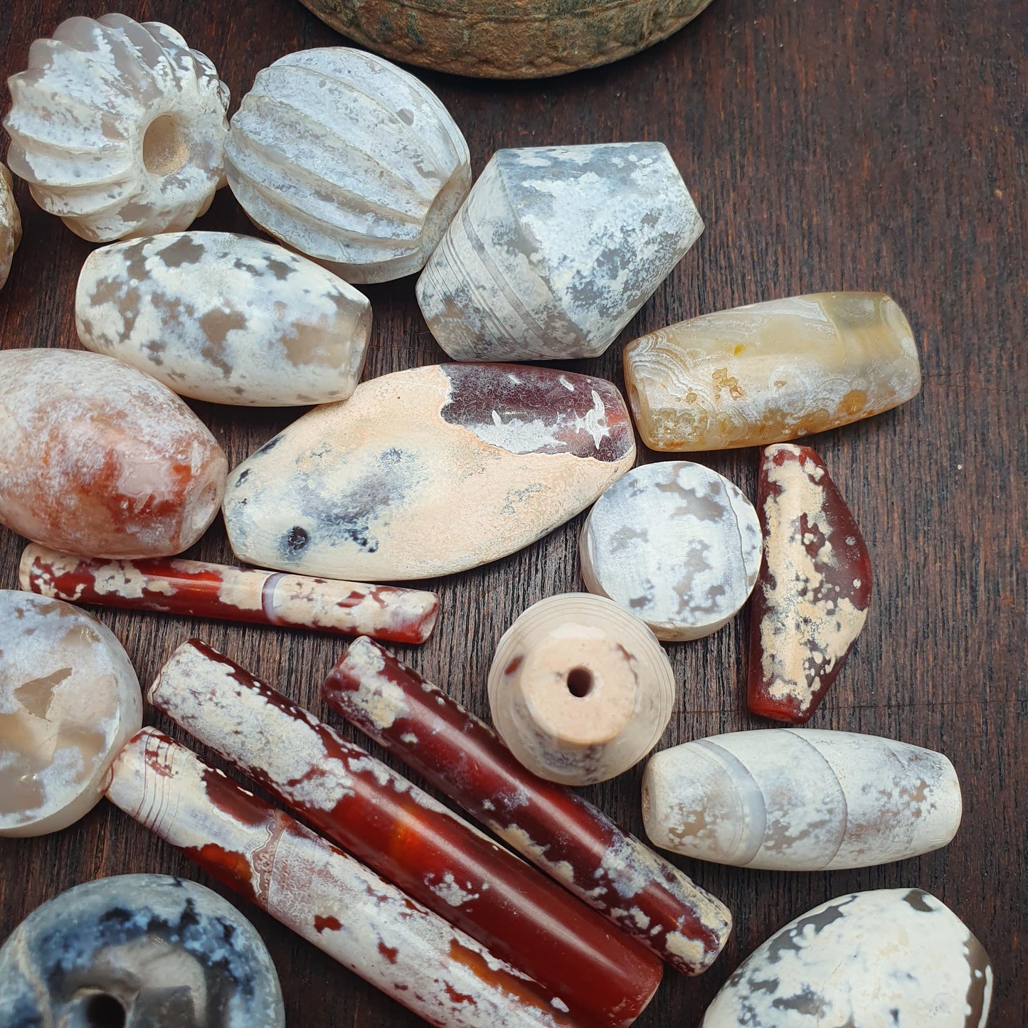 Lot 30 Pcs Agate Amulet Necklace: Beautiful patina carnelian Amulet Beads Pendants Necklace