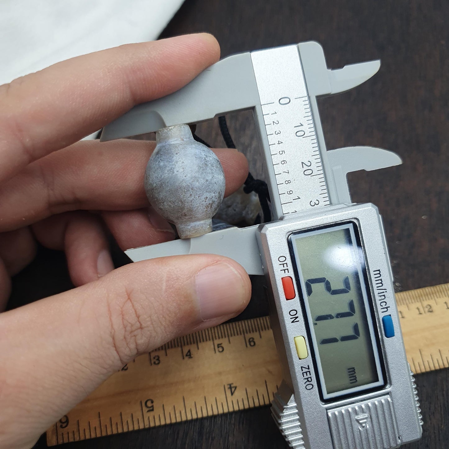 Antique Style Unique carved Gray agate melon shape beads Patina Beads Lot  necklace Himalayan indo tibetan gray agate beads amulets