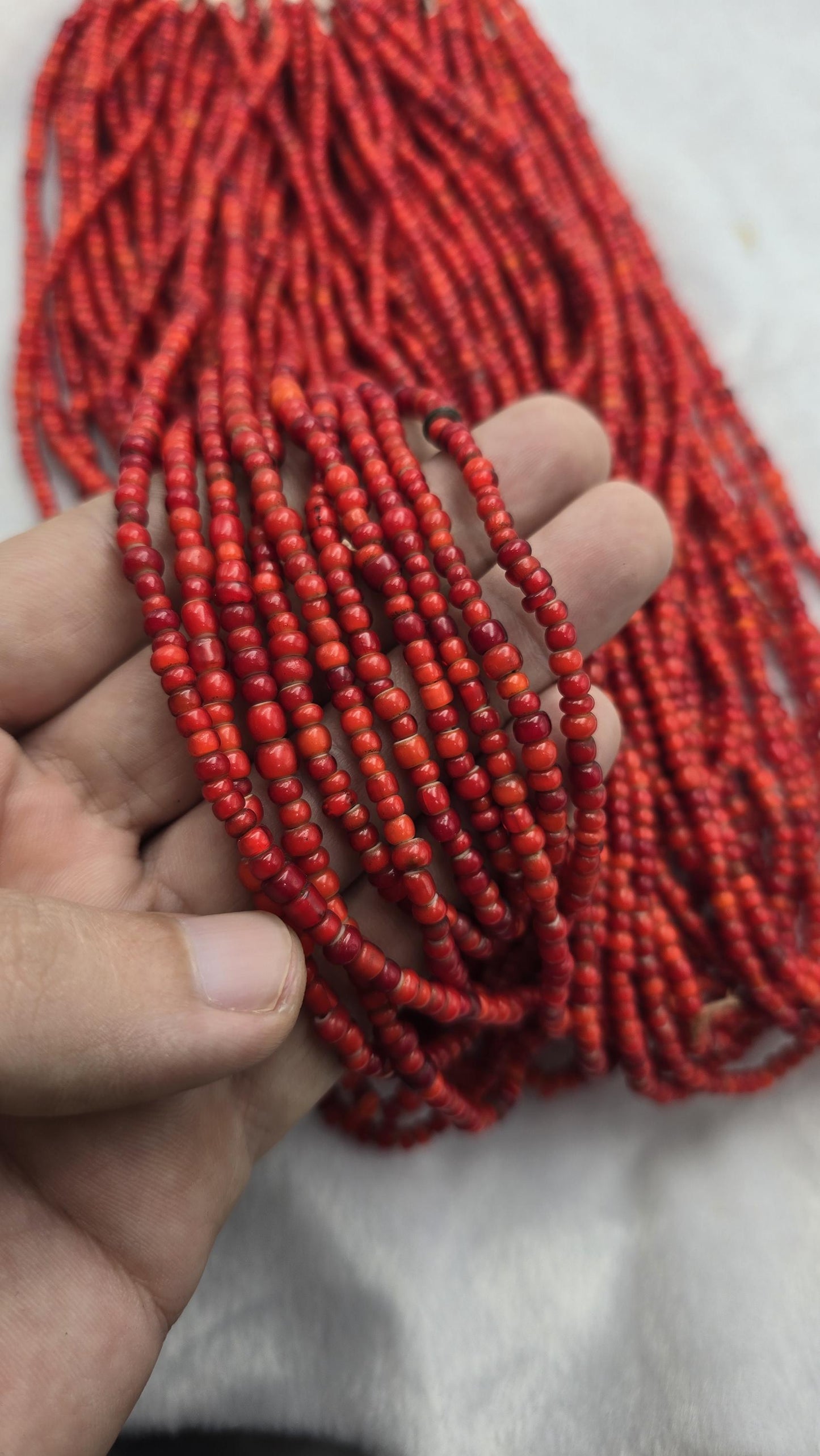 3.5mm-5mm antique venetian cranberry red white heart trade beads strands