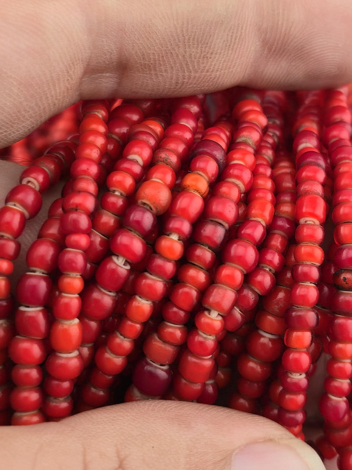 3.5mm-5mm antique venetian cranberry red white heart trade beads strands