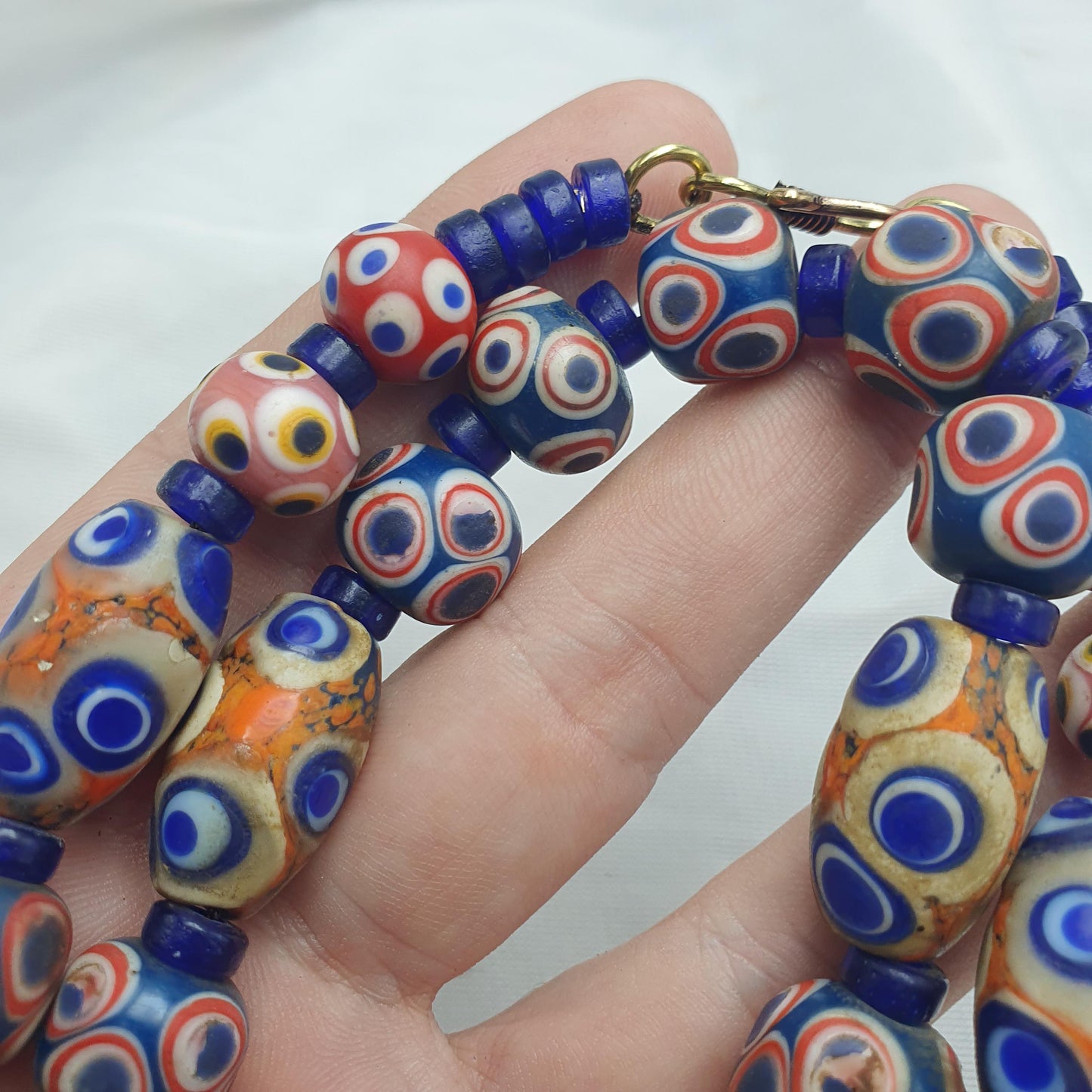 venetian style hundred eyes skunk beads necklace10mm & 22 inches long