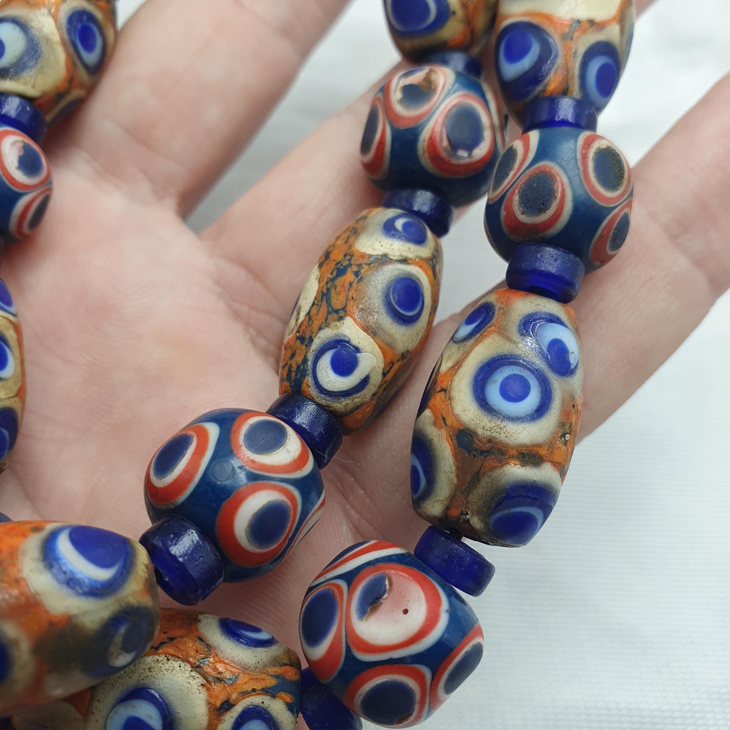 venetian style hundred eyes skunk beads necklace10mm & 22 inches long