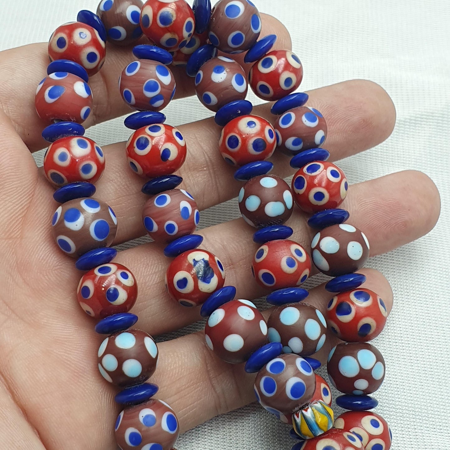 Venetian style Polka dot Chevron whiteheart beads necklace 12mm & 22 inches long