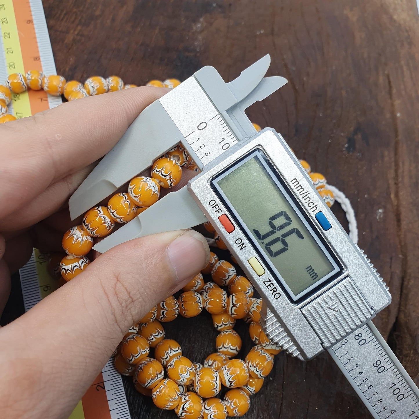 Yellow White Feathered African Style Round Glass Chevron Pattern Beads Strand