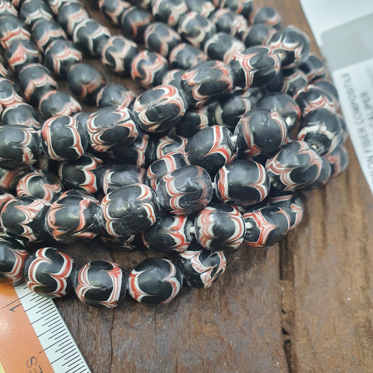 Black Red Feathered African Style Round Glass Chevron Pattern Beads Strand