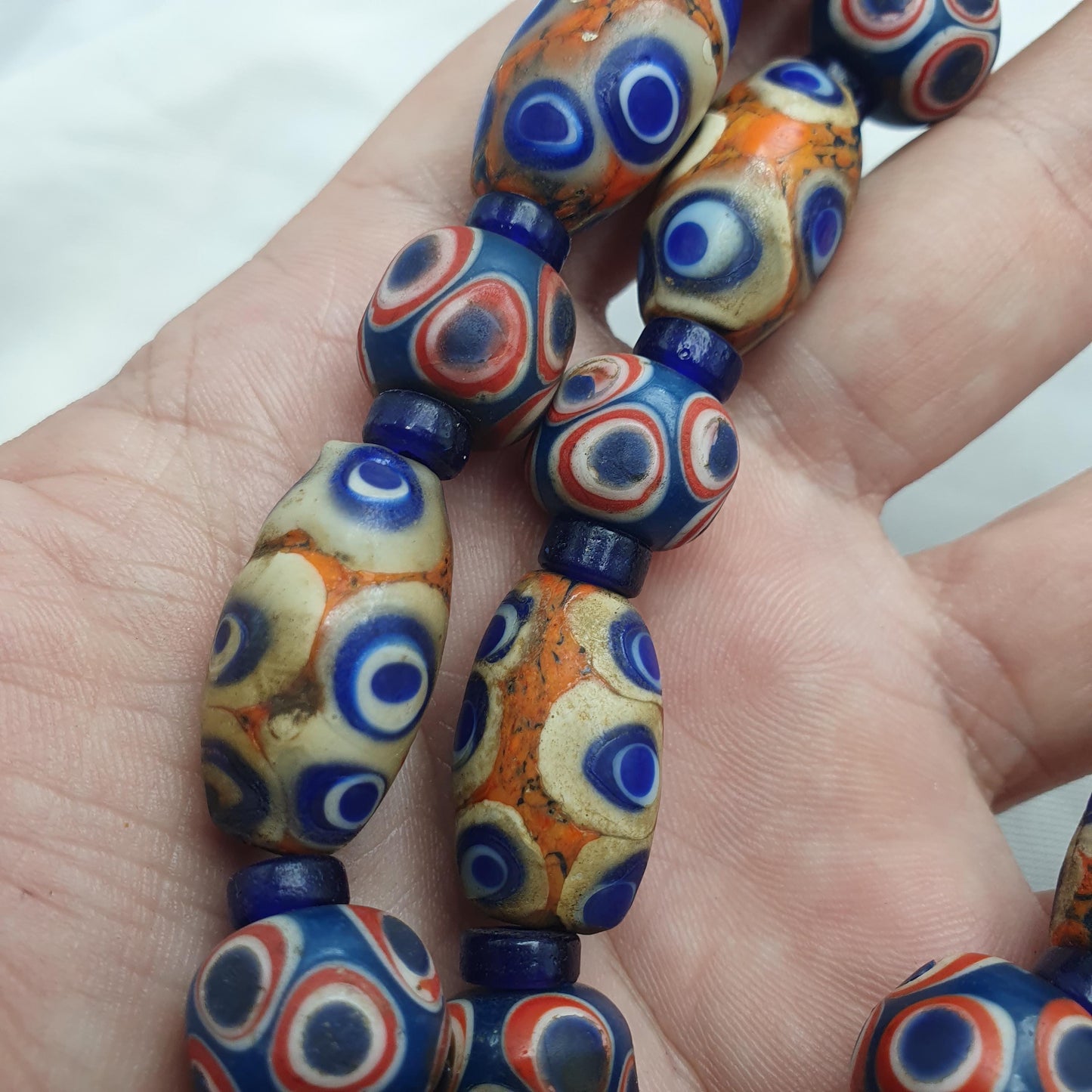 venetian style hundred eyes skunk beads necklace10mm & 22 inches long