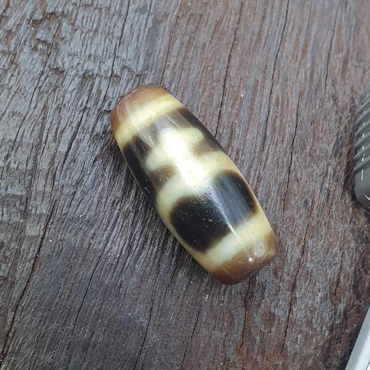 Old Tibetan treasure vase agate stone dzi bead spiritual amulet