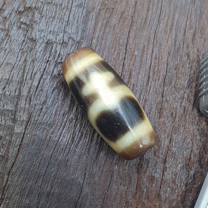 Old Tibetan treasure vase agate stone dzi bead spiritual amulet