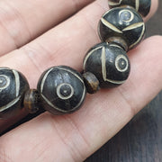 Old himalayan tibetan 3 Eyes dzi agate YAk bone beads unique pattern beaded Braclete