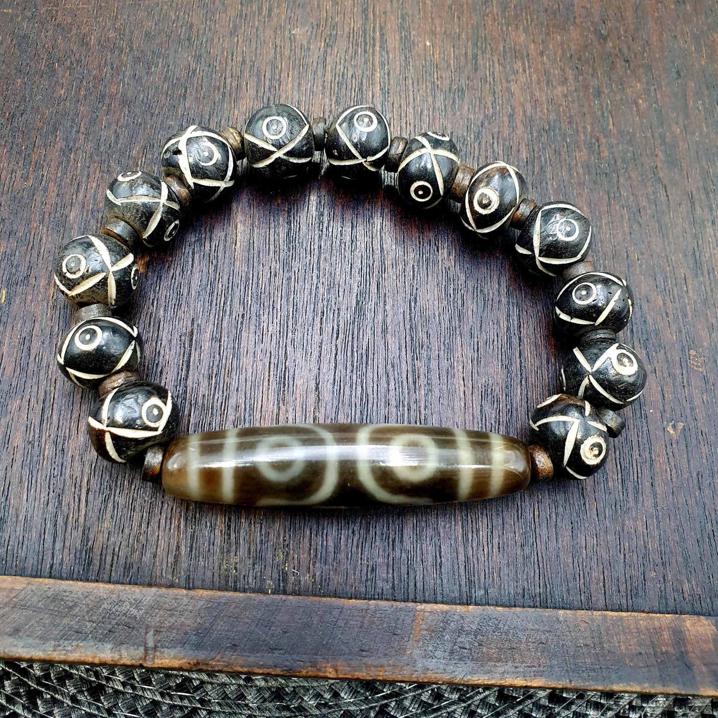 Old himalayan tibetan 3 Eyes dzi agate YAk bone beads unique pattern beaded Braclete