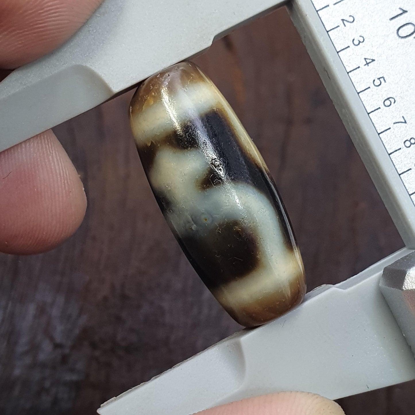 Old Tibetan treasure vase agate stone dzi bead spiritual amulet