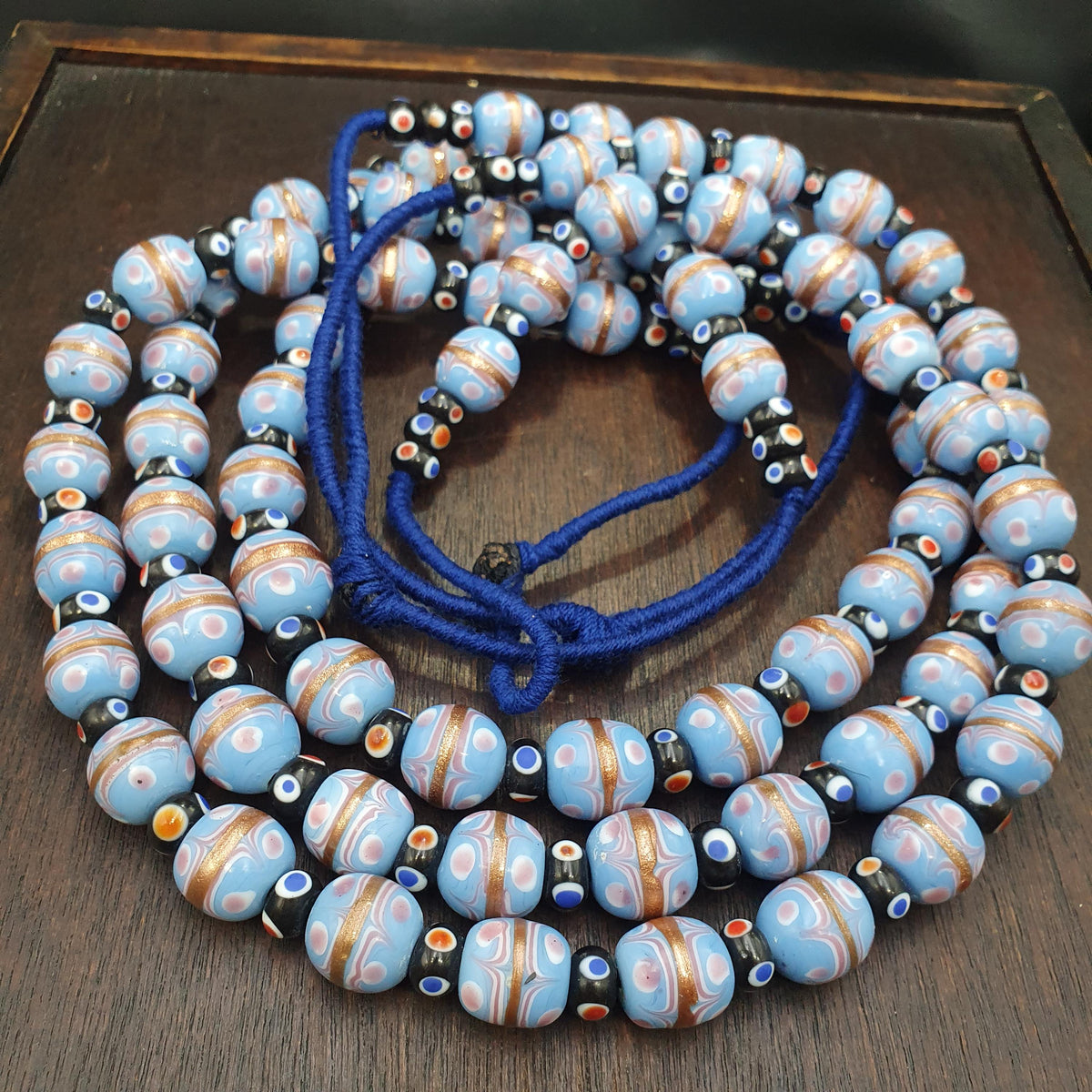 Unique Venetian style skunk wedding cake aventurine beads beaded necklace