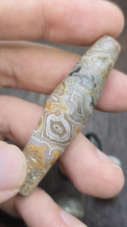 Huge Antique old crazylace agate antique himalayan indo tibetan bead