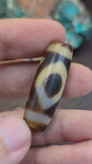Authentic Taiwan Dzi Agate Harmony & Love Amulet – Authentic Patterned Protection Talisman – High-Quality Focal Bead Spiritual .