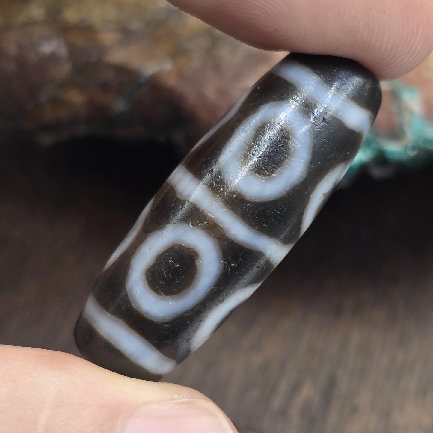 Rare 8-Eye Dzi Bead Taiwan Agate – Auspicious 8 Blessings & Wealth Amulet Spiritual Gift