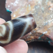 Rare Striped Eye Dzi Bead – Tibetan Taiwan Agate – Harmony & Flow Amulet