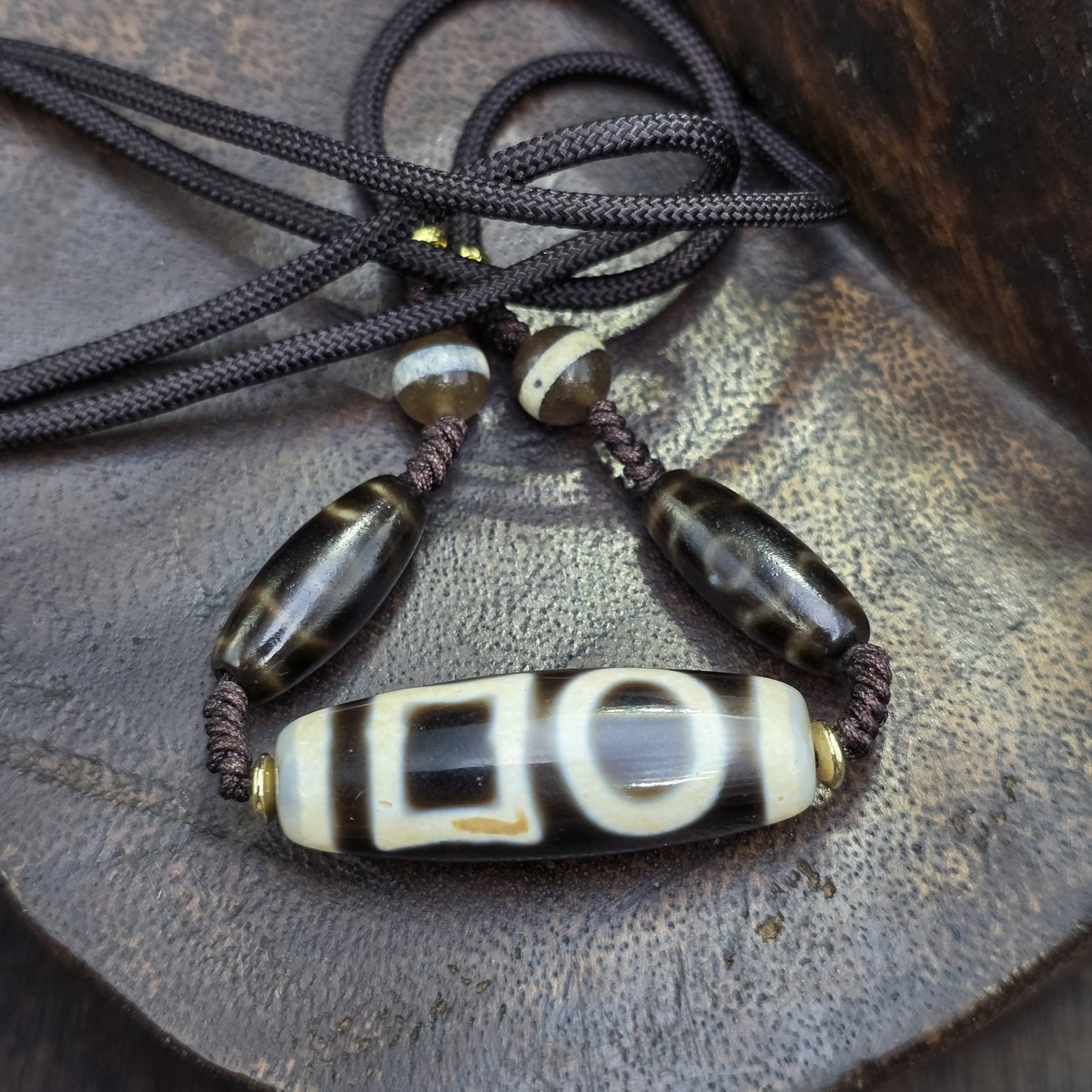 Tibetan Heaven and Earth Dzi Bead Agate Amulet Mala Pendant Feng Shui Necklace Himalayan Amulet, Ancient Tribal Jewelry, Collectible Agate