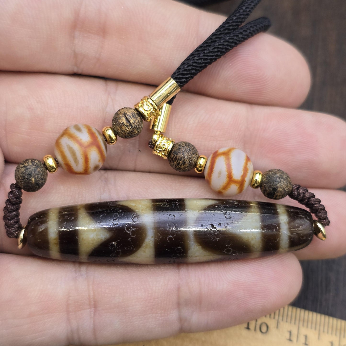 Tiger Tooth Pattern Dzi Bead Necklace Tibetan Agate Gzi Wealth Amulet, Collectible Agate