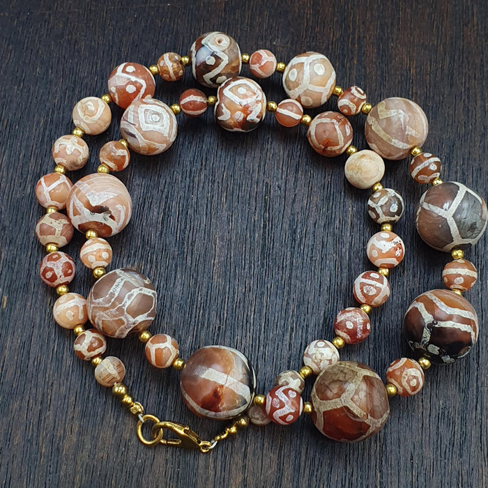 Large Etched Agate Dzi Bead Necklace - Tibetan Style Patterned Stone Jewelry