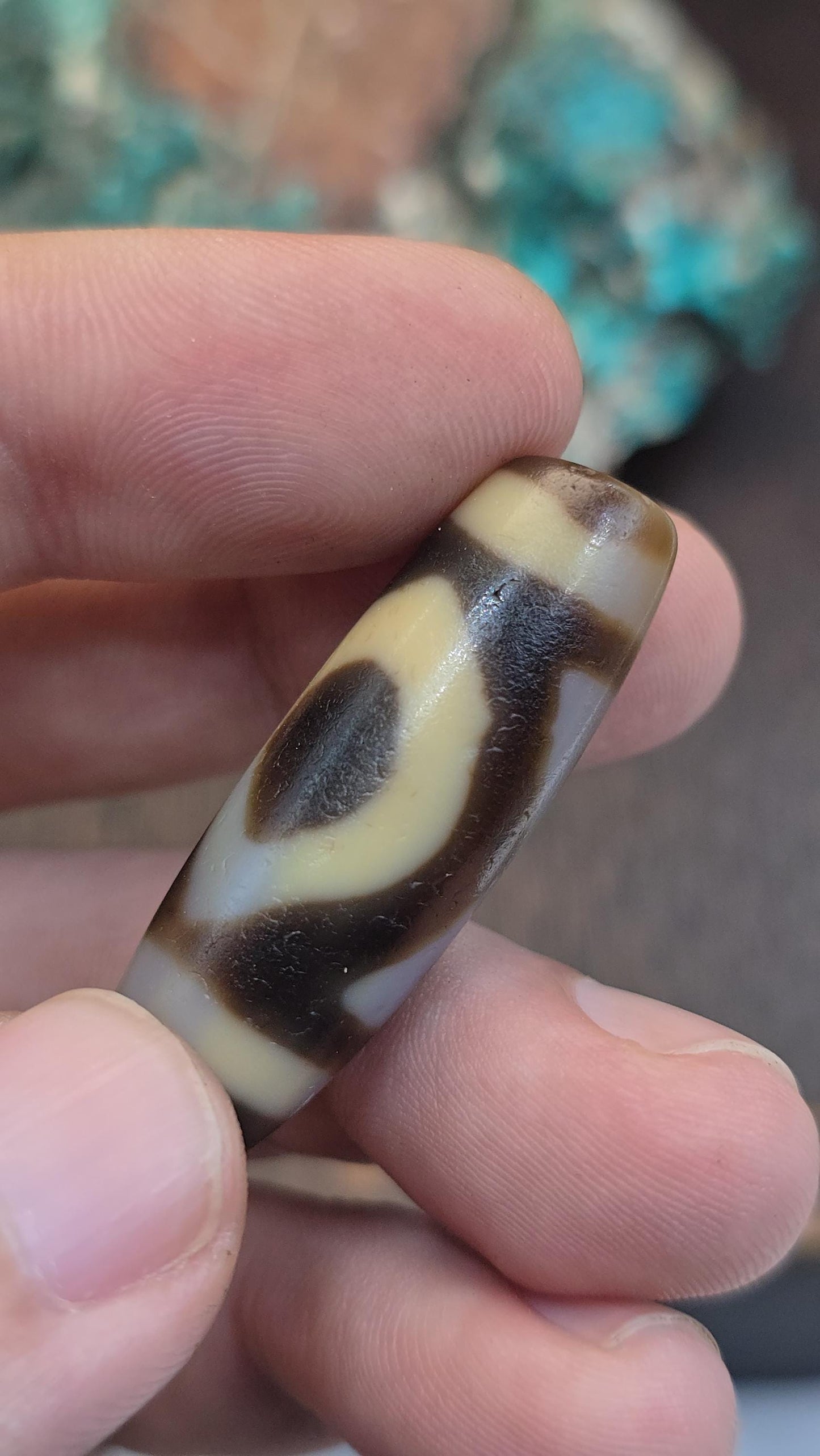 Authentic Taiwan Dzi Agate Harmony & Love Amulet – Authentic Patterned Protection Talisman – High-Quality Focal Bead Spiritual Gift