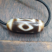 Diamond eye dzi bead in Taiwan etched banded agate – photo 2 of 5