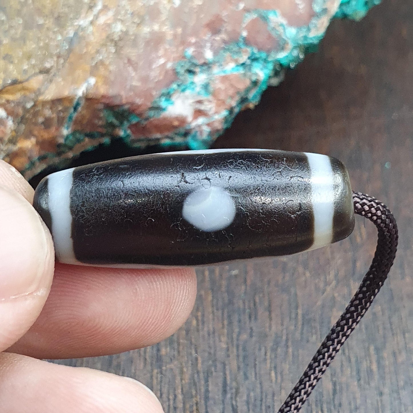 Tibetan 2Eye Dzi Bead Himalayan Weathered Dragon Skin Agate Amulet