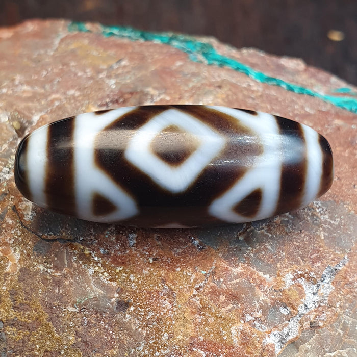 Tibetan 3 diamond eyes agate stone dzi bead amulet Spiritual Amulet