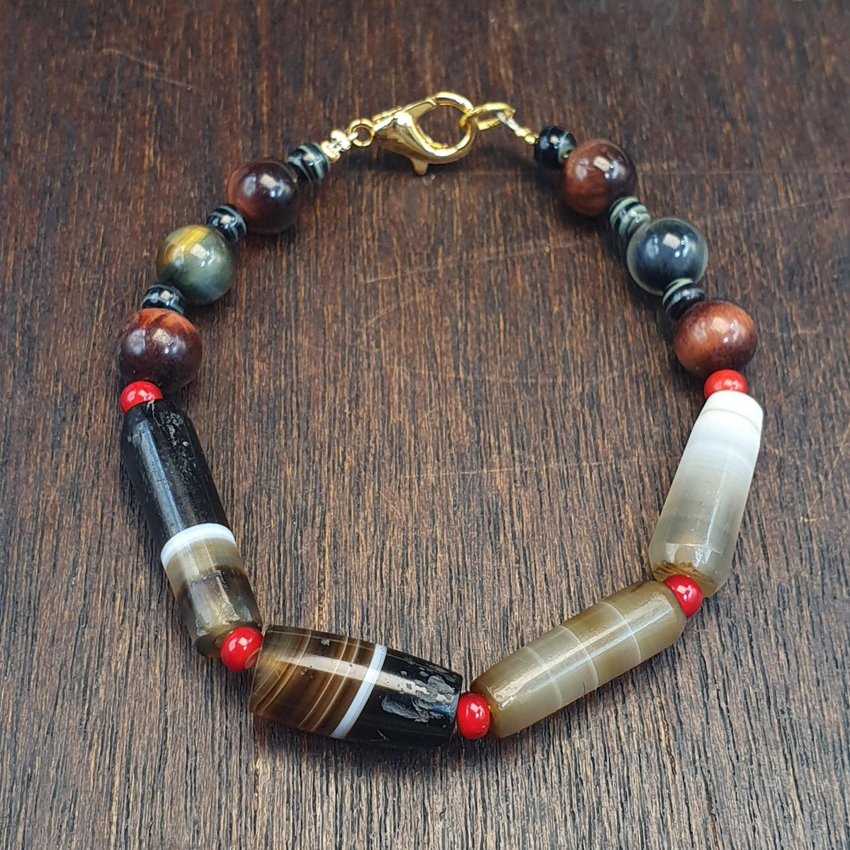 Antique old yemeni agate natural lines white agate & tigereye beaded bracelet