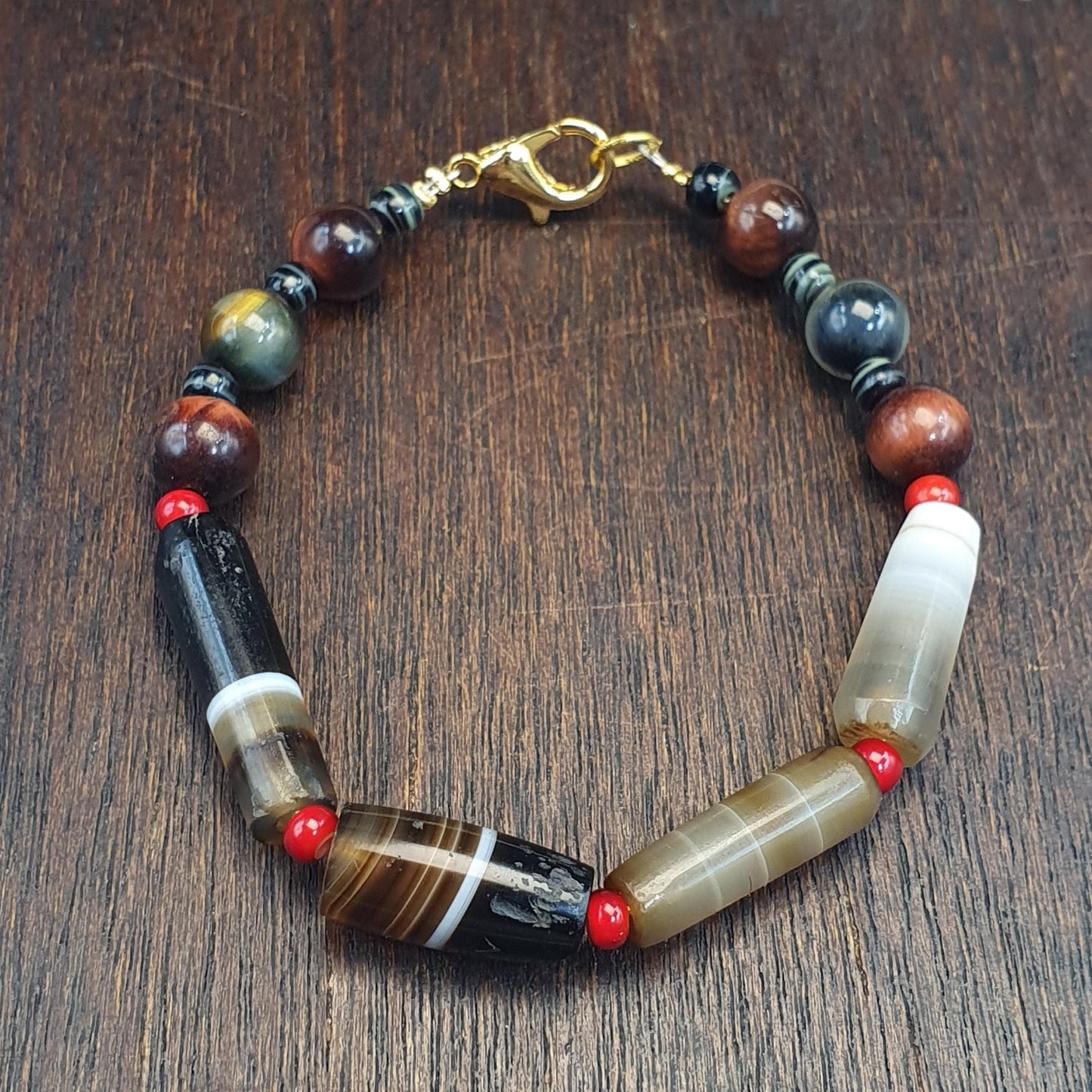 Antique old yemeni agate natural lines white agate & tigereye beaded bracelet