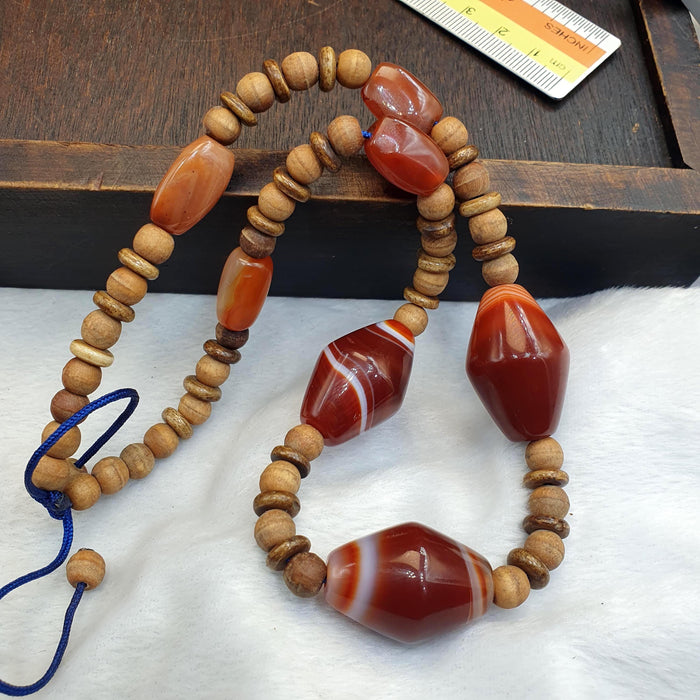 Himalayan tibetan red agate carnelian beads unique pattern necklace