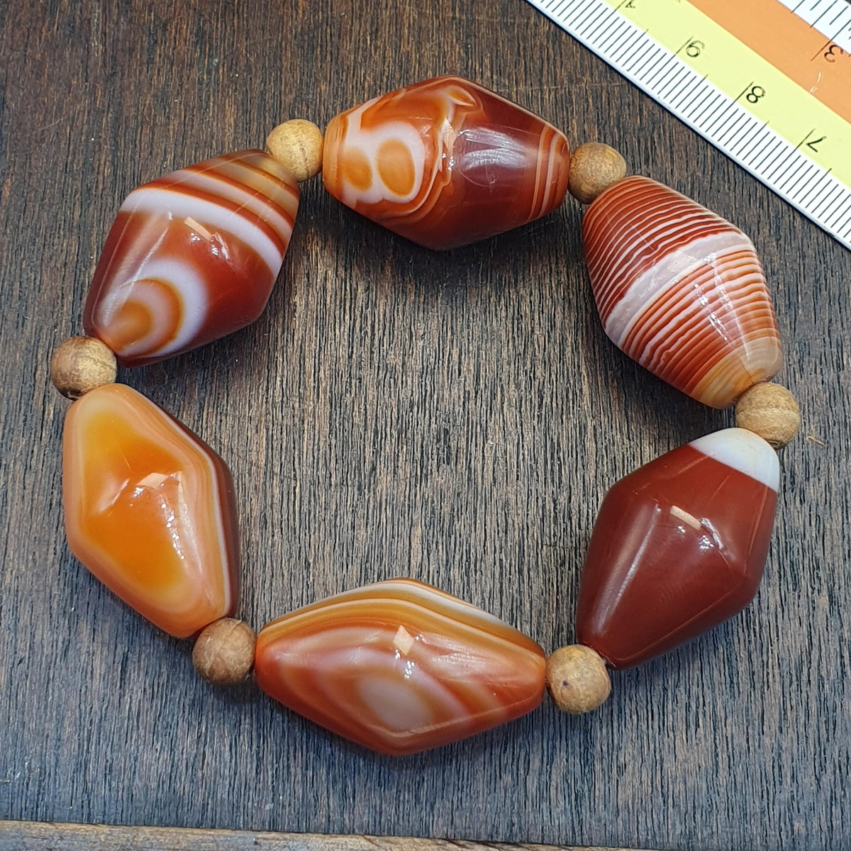 Himalayan tibetan red agate carnelian beads unique eyes pattern Bracelet