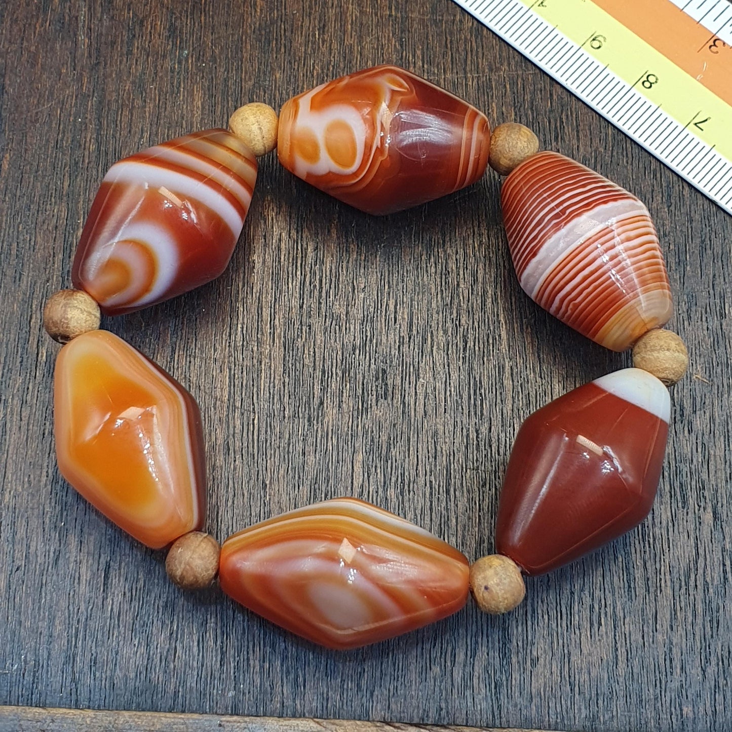 Himalayan tibetan red agate carnelian beads unique eyes pattern Bracelet