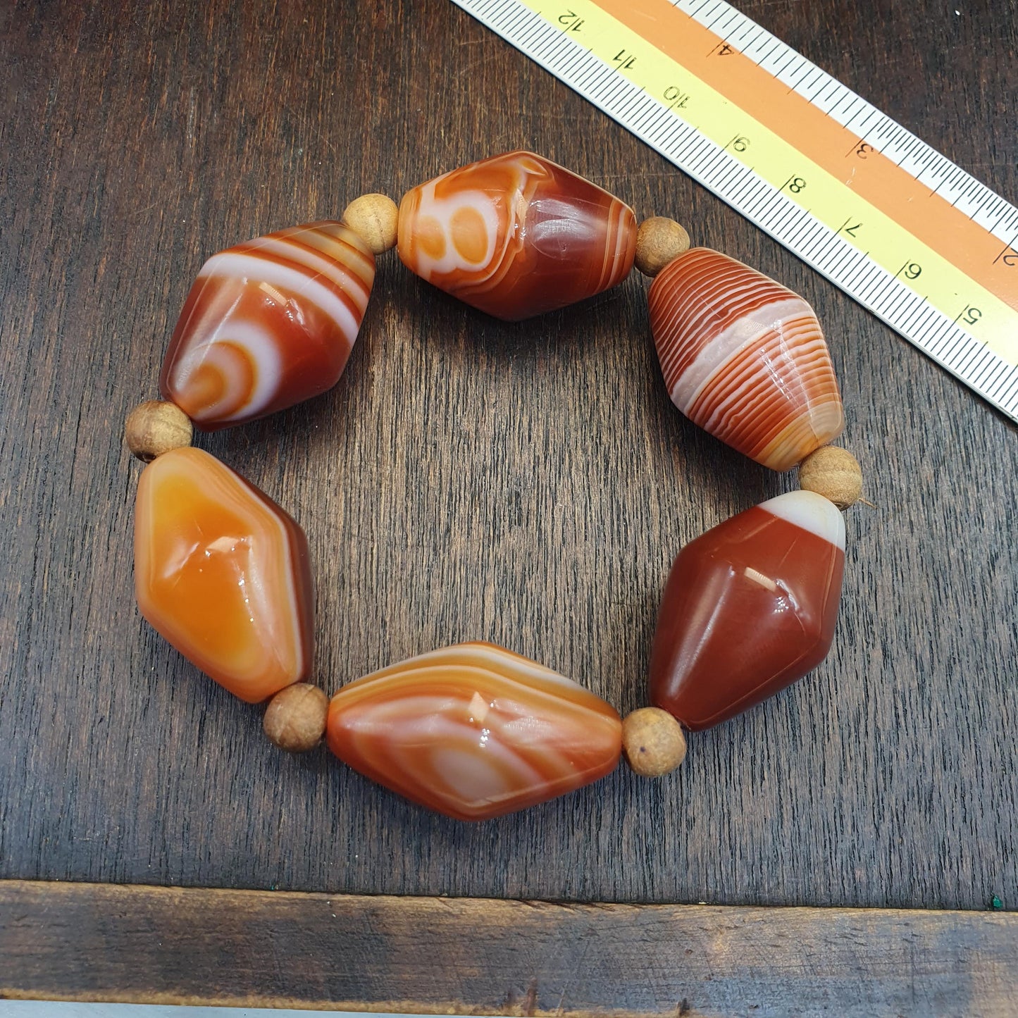 Himalayan tibetan red agate carnelian beads unique eyes pattern Bracelet